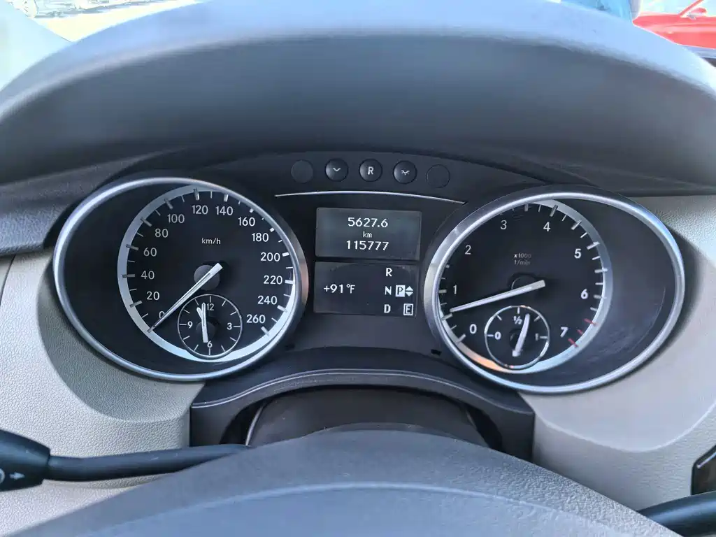 Mercedes-Benz R-Class — миниатюра 16
