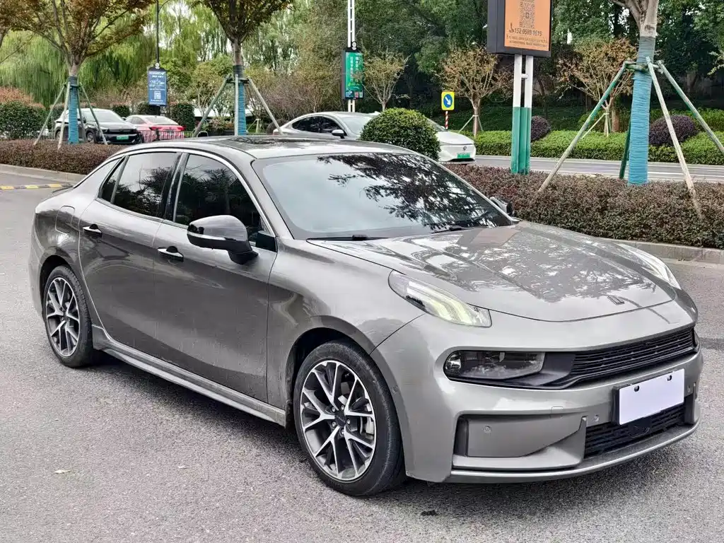 Lynk & Co 03 — миниатюра 3