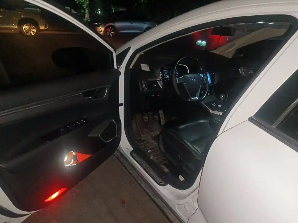 Geely Emgrand GS — миниатюра 13