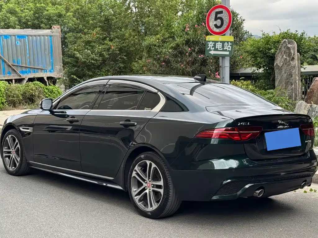 Jaguar XEL — миниатюра 4