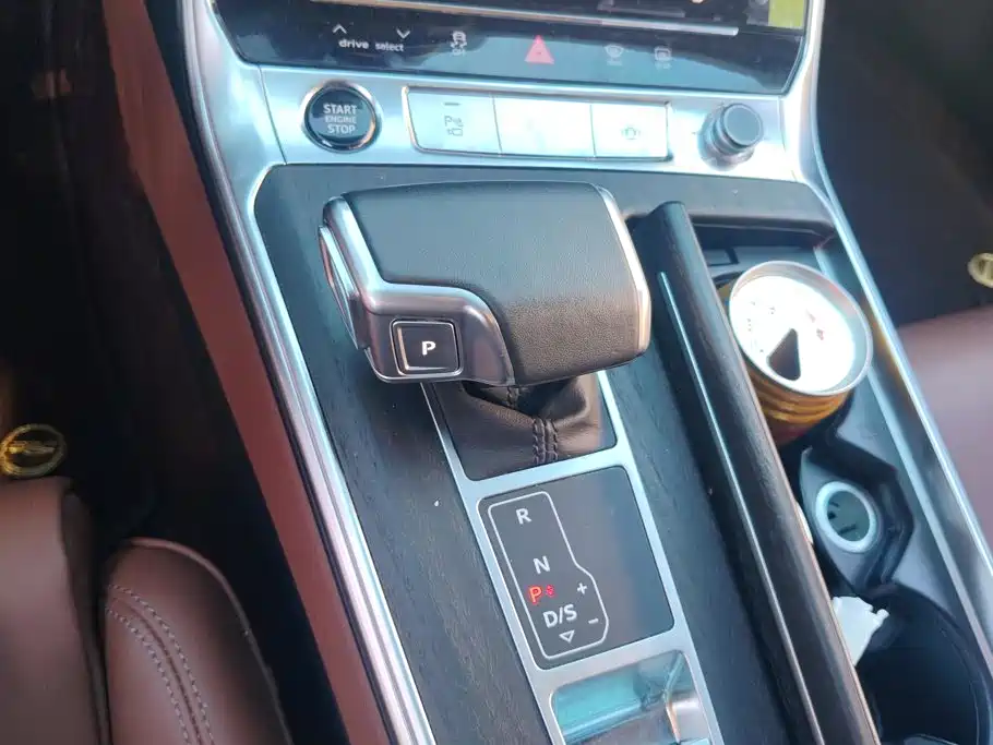 Audi A6L — миниатюра 16