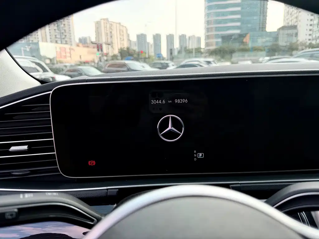Mercedes-Benz GLS — миниатюра 16