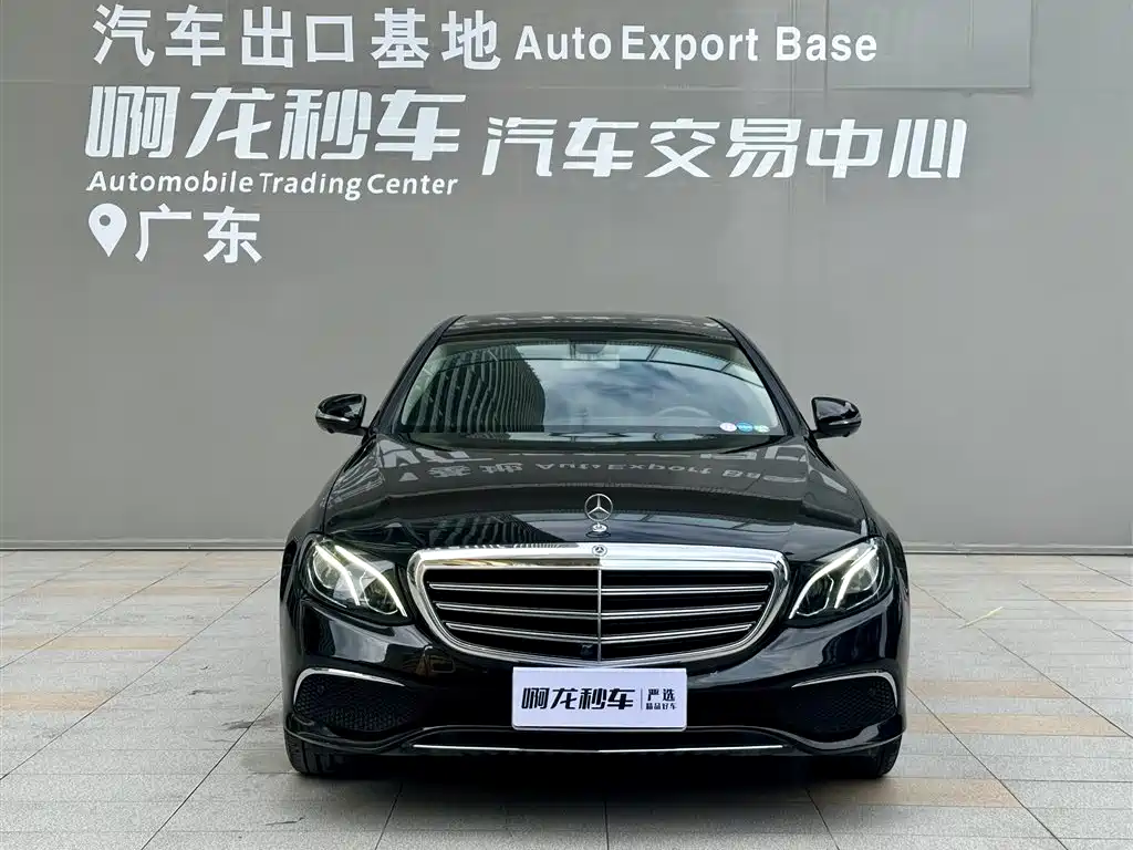 Mercedes-Benz E-Class — миниатюра 2