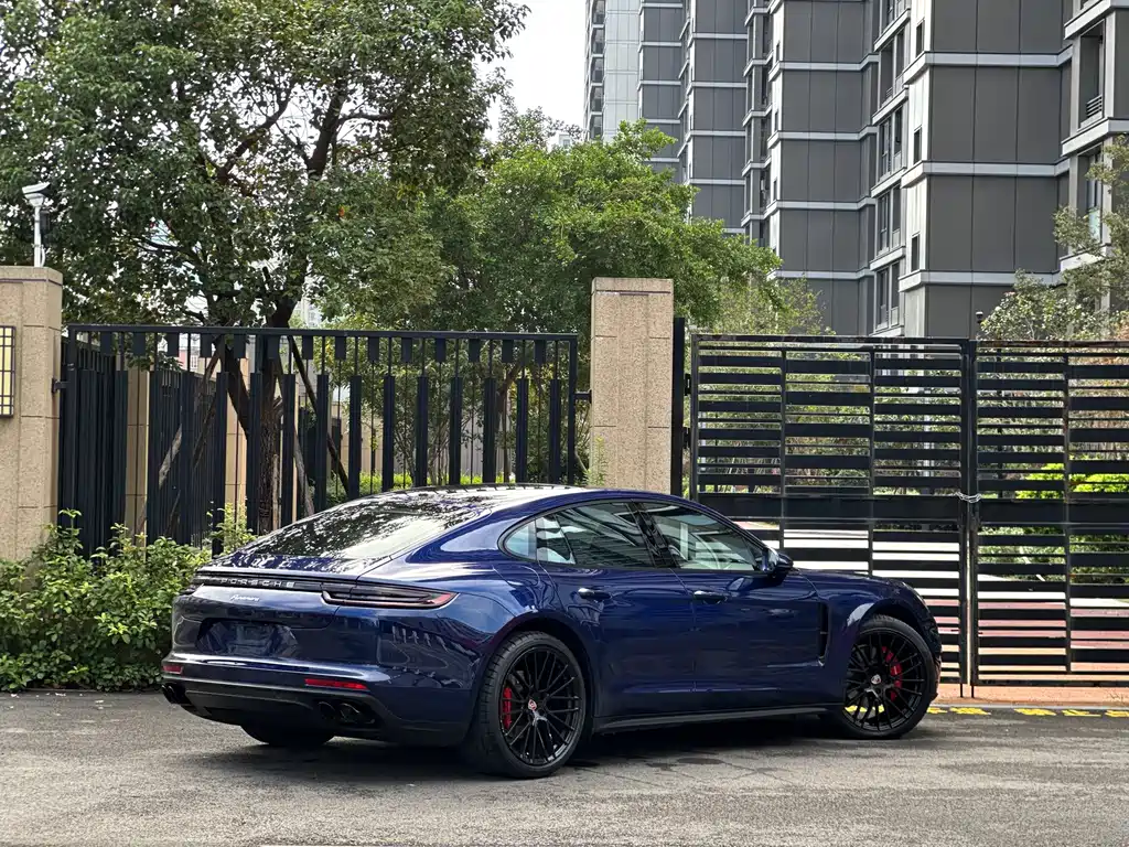 Porsche Panamera — миниатюра 4