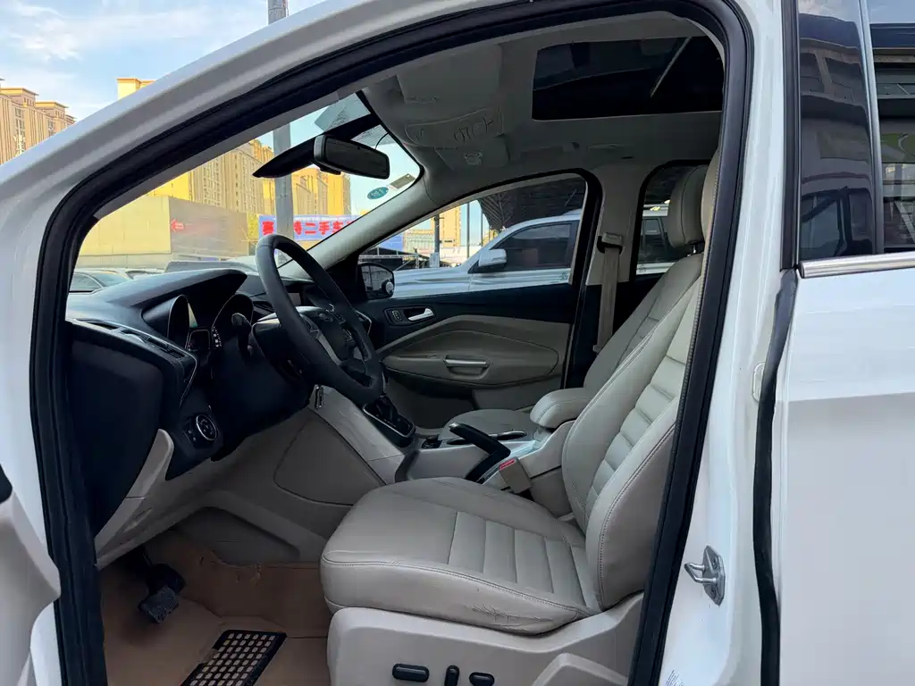 Ford Kuga — миниатюра 4