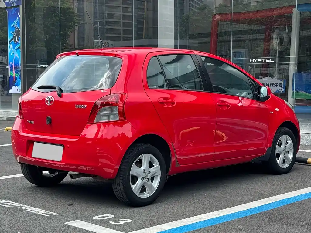 Toyota Yaris — миниатюра 11