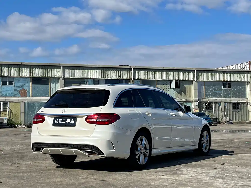 MERCEDES-BENZ C CLASS