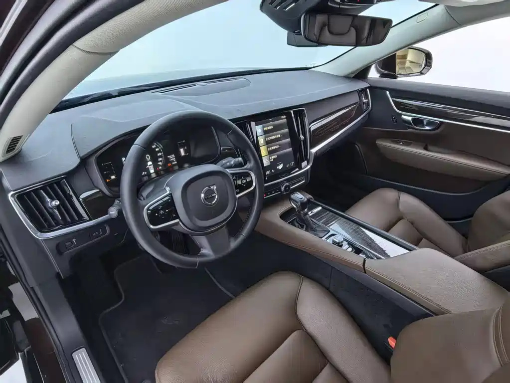 Volvo S90 — миниатюра 17