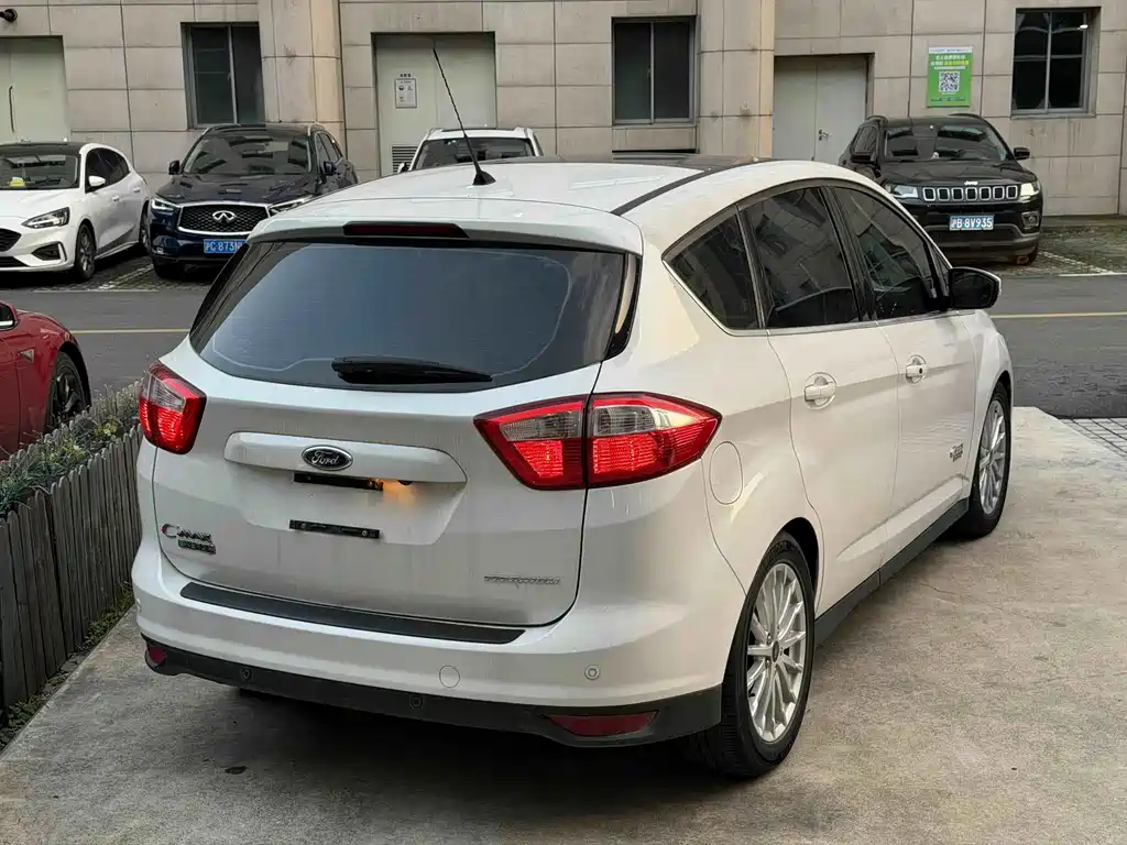 Ford C-MAX — миниатюра 4
