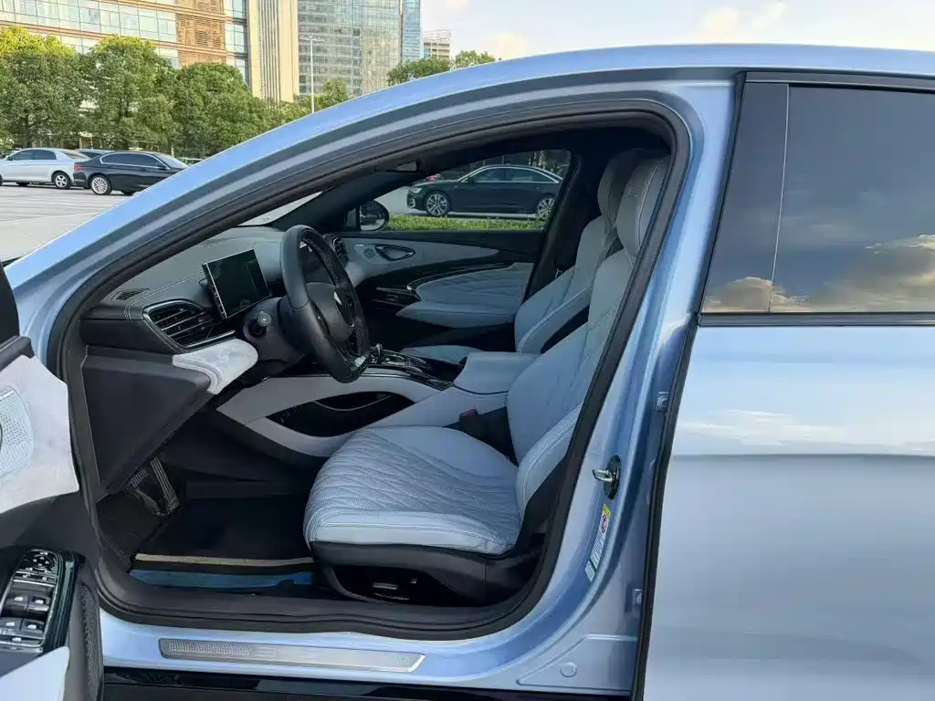 BYD Seal — миниатюра 4