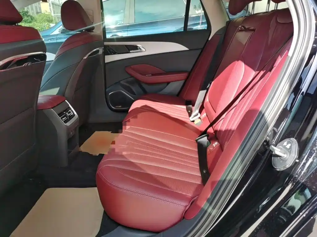Hongqi Hongqi H5 — миниатюра 17
