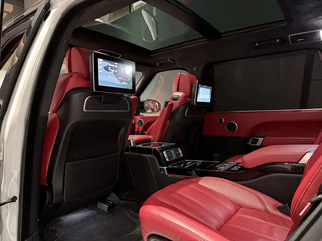 Land Rover Range Rover — миниатюра 9