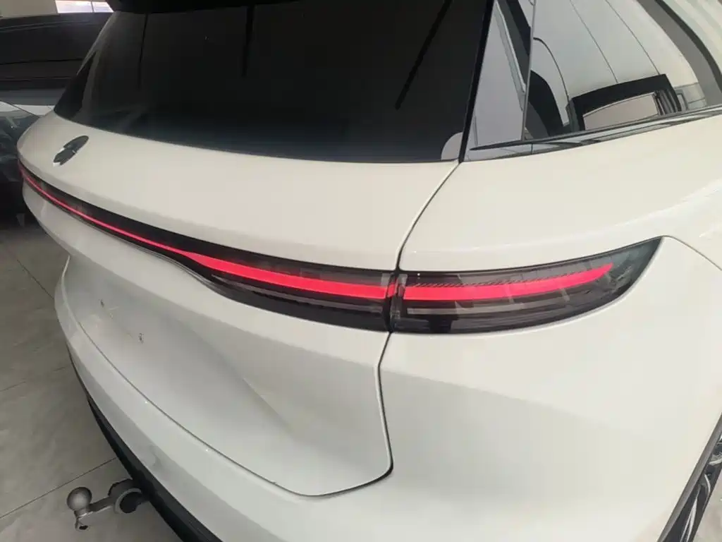 NIO ES8 — миниатюра 8