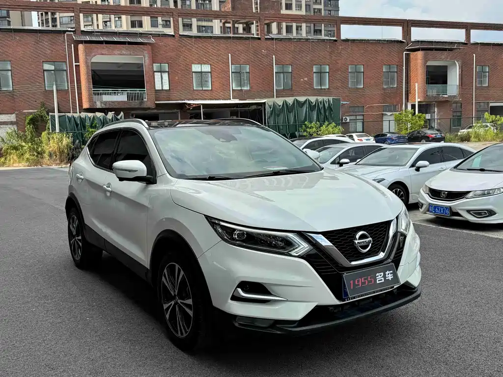 Nissan Qashqai — миниатюра 3