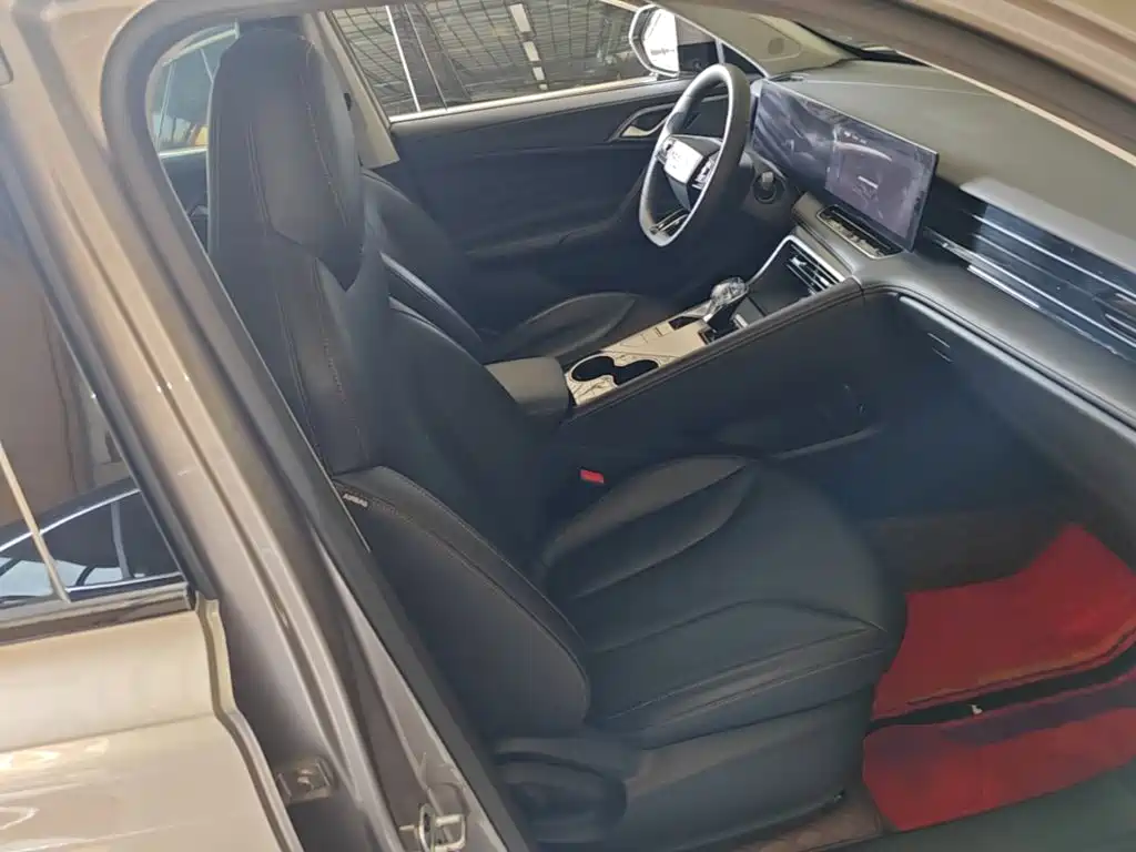 Roewe RX5 New Energy — миниатюра 25