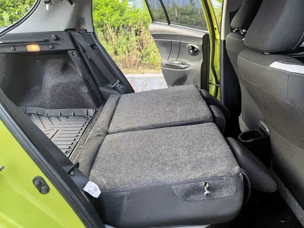 Toyota Yaris L — миниатюра 12