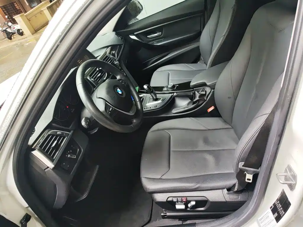 BMW 3 Series — миниатюра 16