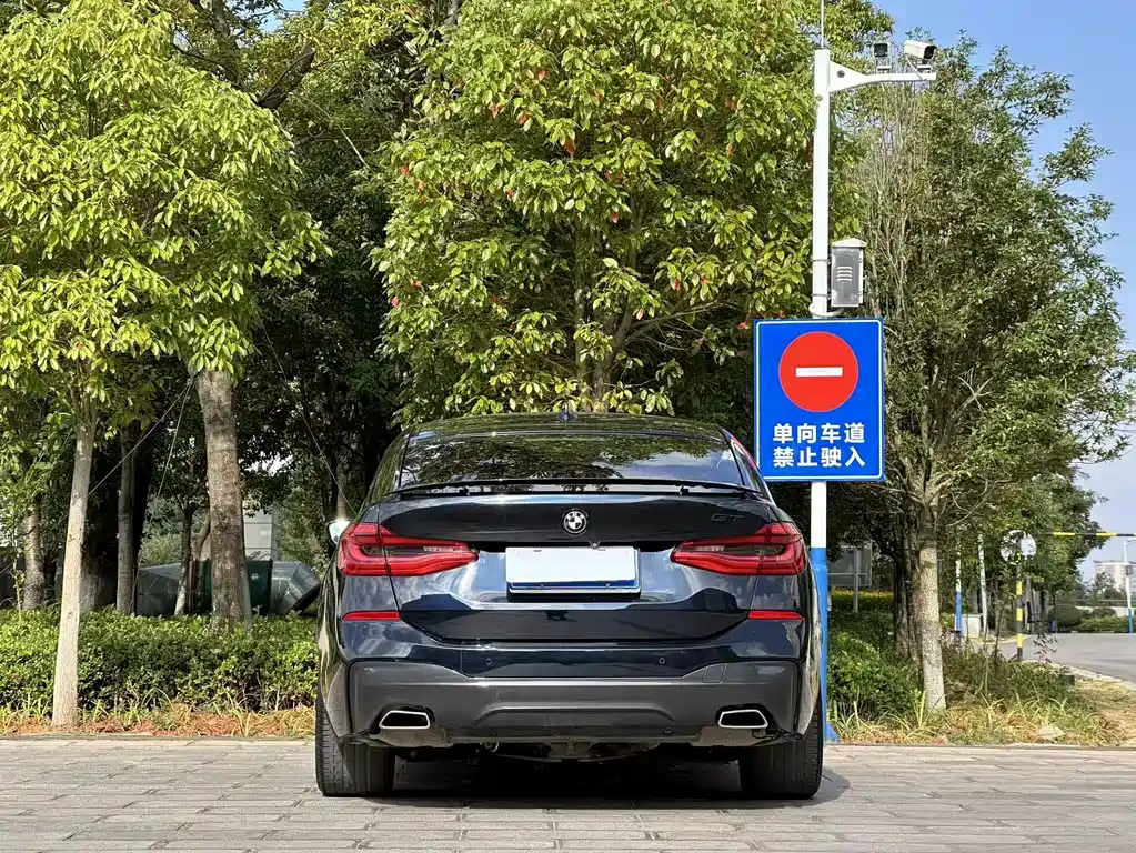 BMW 6 Series GT — миниатюра 8