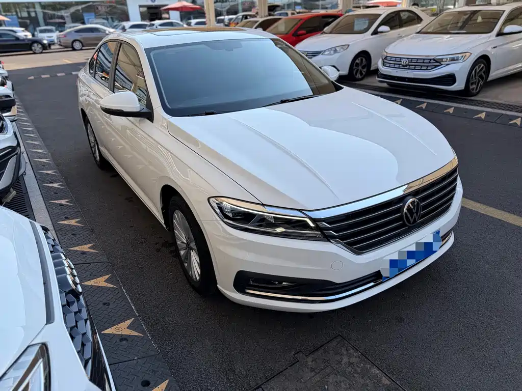 Volkswagen Lavida — миниатюра 3