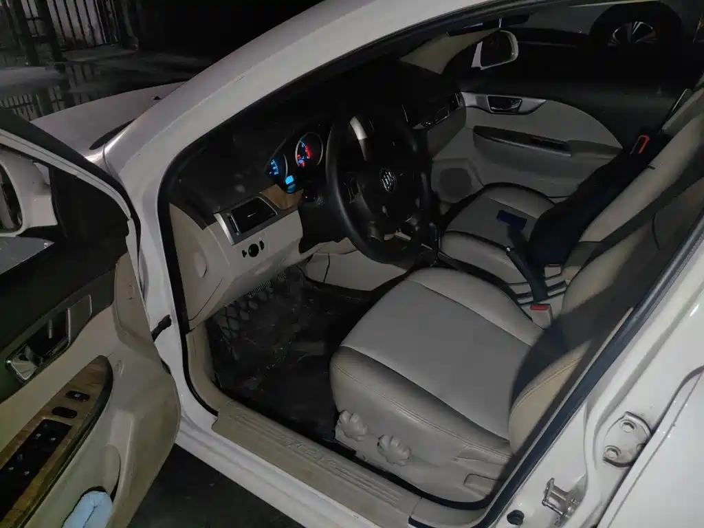 Buick Excelle — миниатюра 17