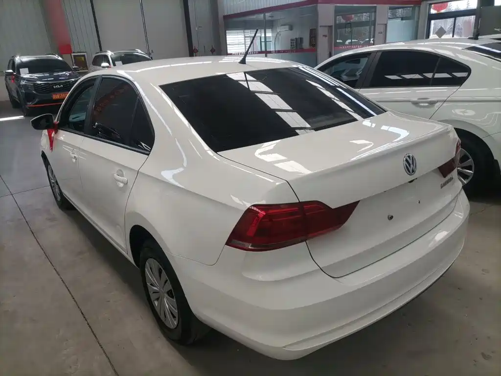 Volkswagen Santana — миниатюра 5