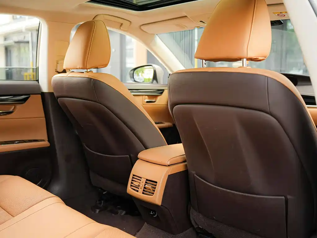 Lexus ES — миниатюра 13