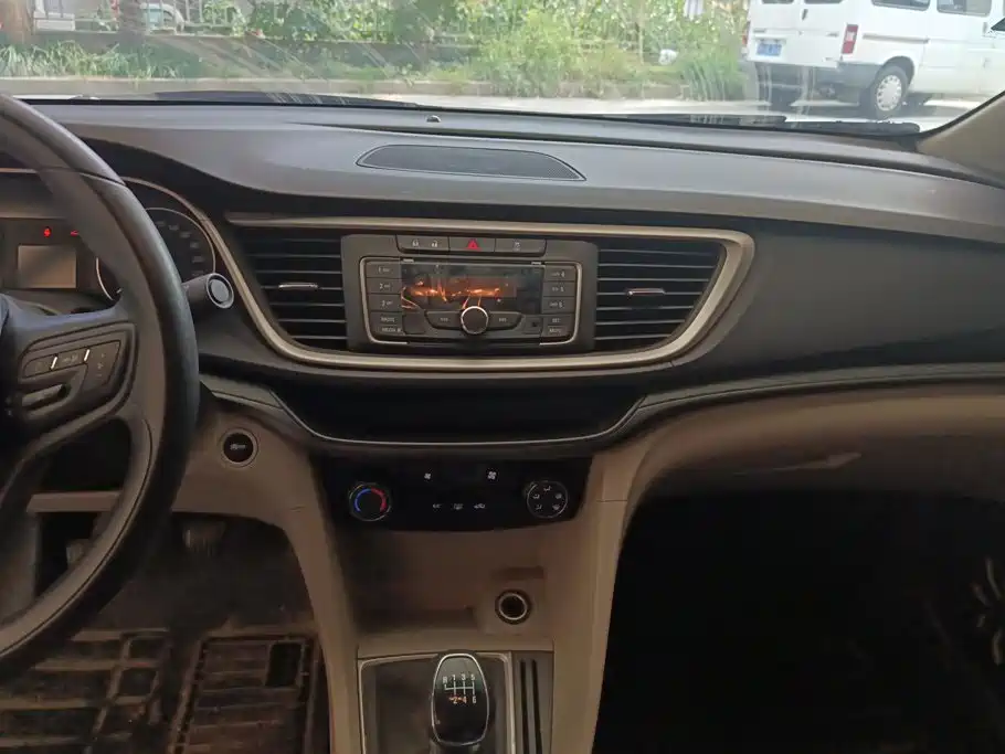 Buick Excelle — миниатюра 13