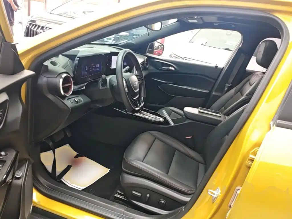 Chevrolet Seeker — миниатюра 15
