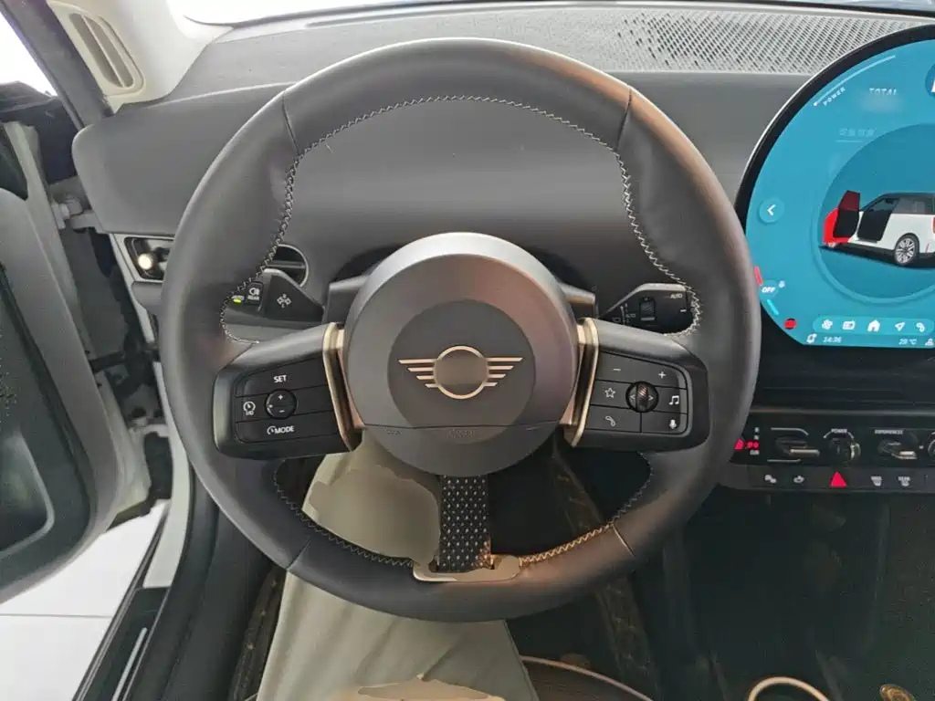 MINI MINI COOPER EV — миниатюра 11