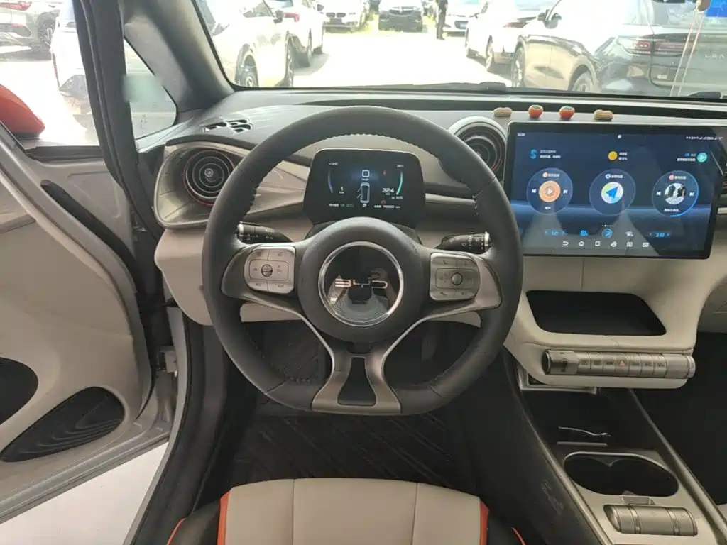 BYD Dolphin — миниатюра 11