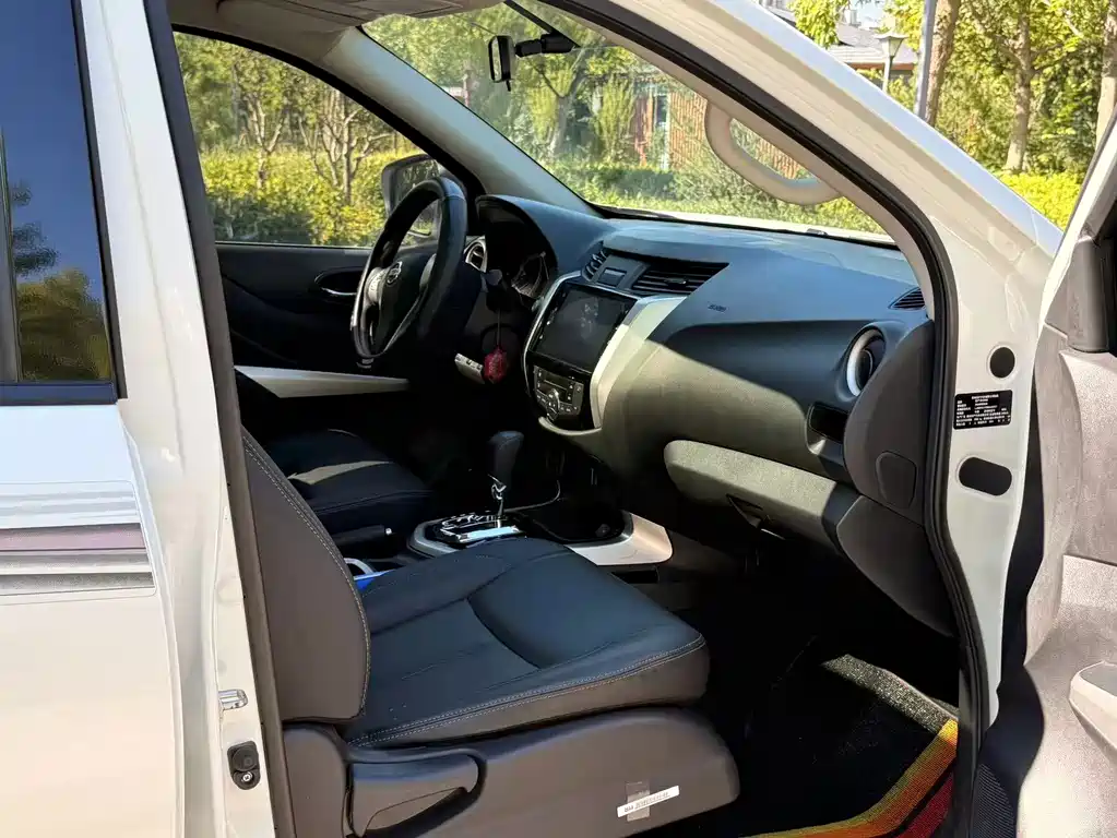 Nissan Terra — миниатюра 14