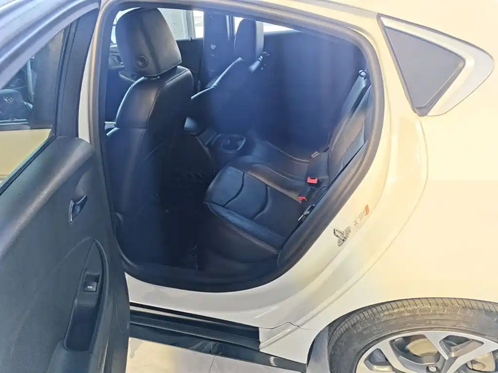 Buick Velite 5 — миниатюра 17