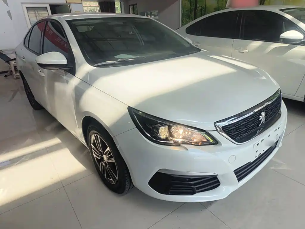 Peugeot 308 — миниатюра 4