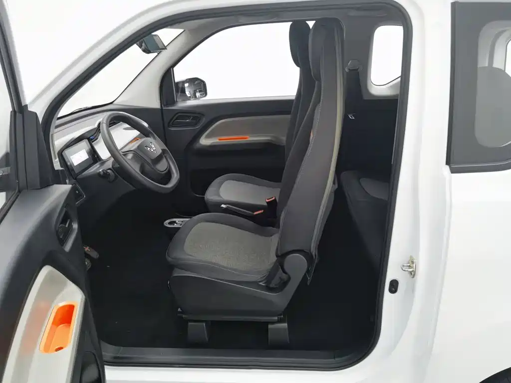 Wuling MINIEV — миниатюра 10