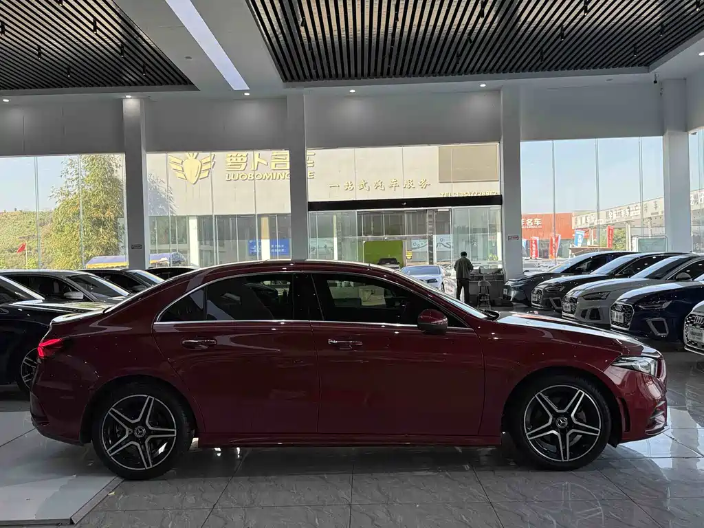 Mercedes-Benz A-Class A 2019 A 200 L Sport