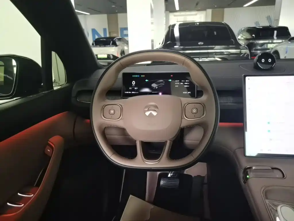 NIO ES6 — миниатюра 11