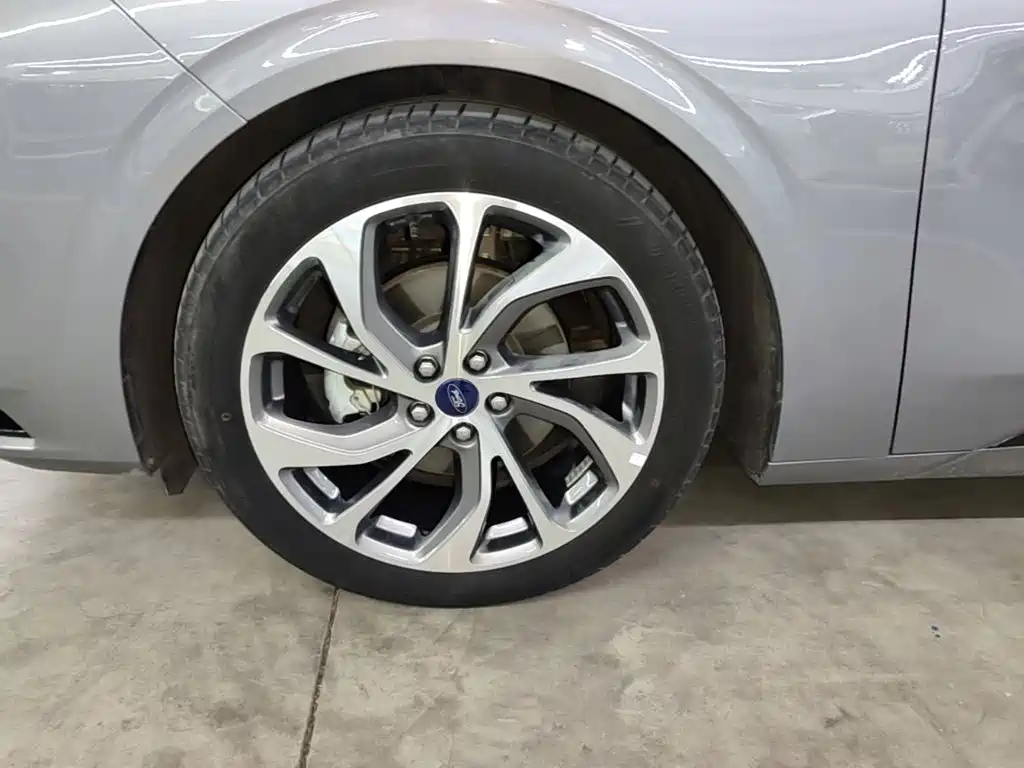 Ford Mondeo — миниатюра 23