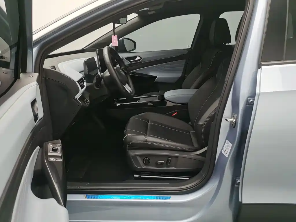 Volkswagen ID.4 X 2025 Smart