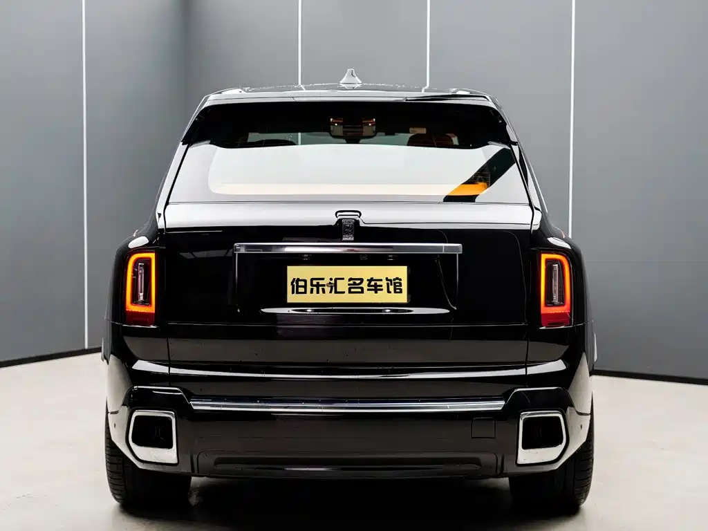 Rolls-Royce Cullinan — миниатюра 5