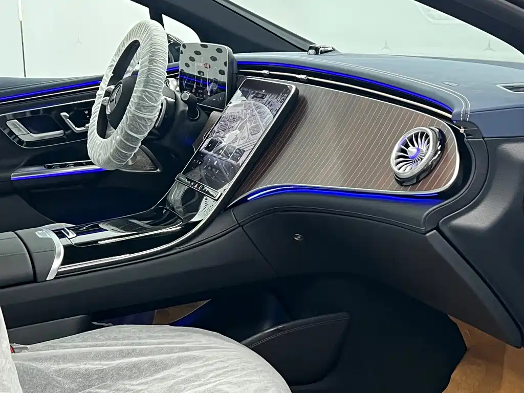 Mercedes-Benz EQE — миниатюра 10