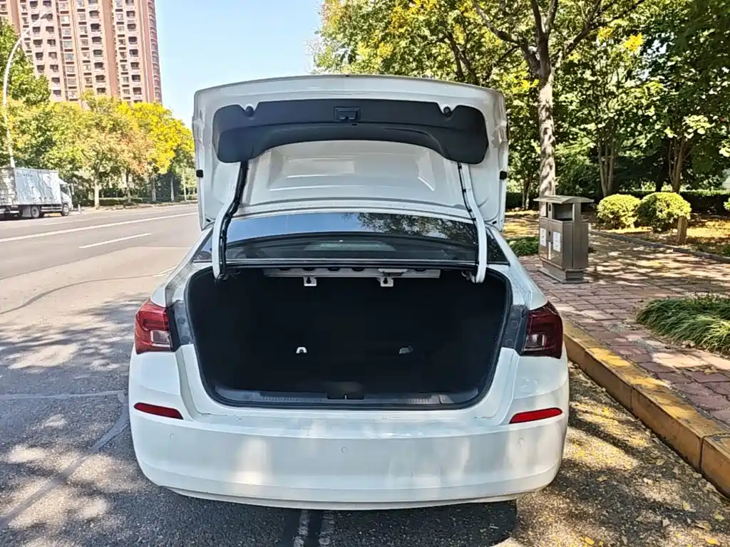 Buick Excelle — миниатюра 19