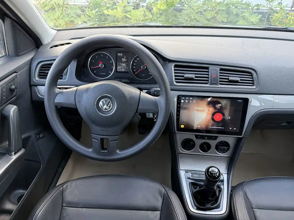 Volkswagen Lavida — миниатюра 13