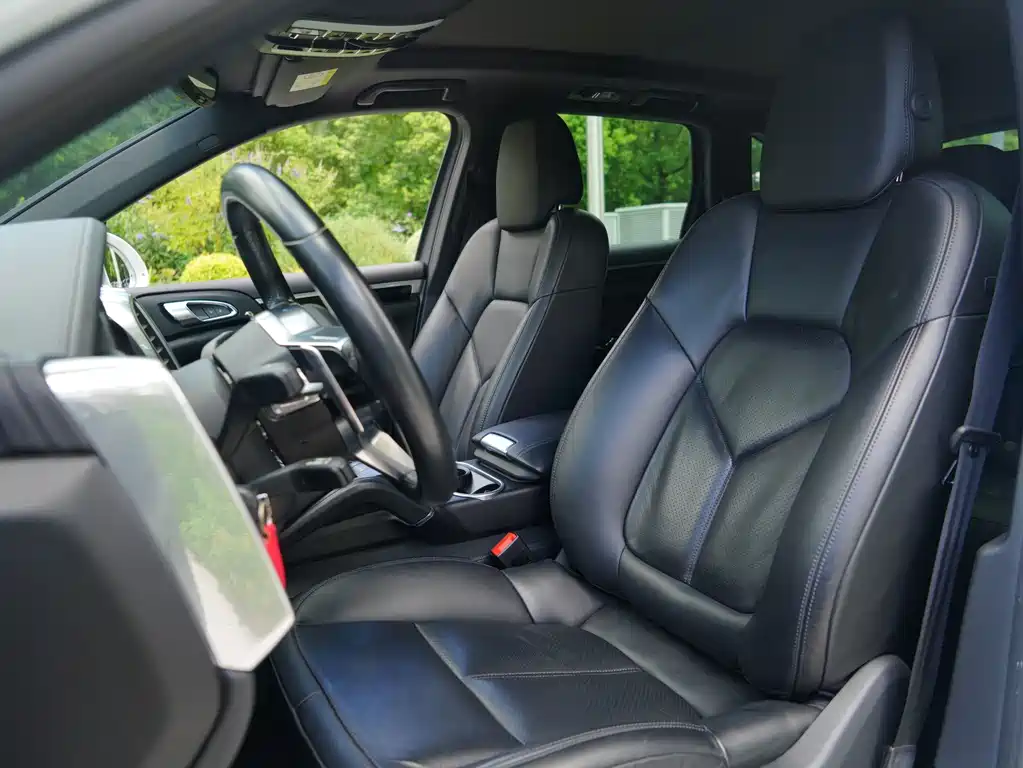 Porsche Cayenne Hybrid — миниатюра 9