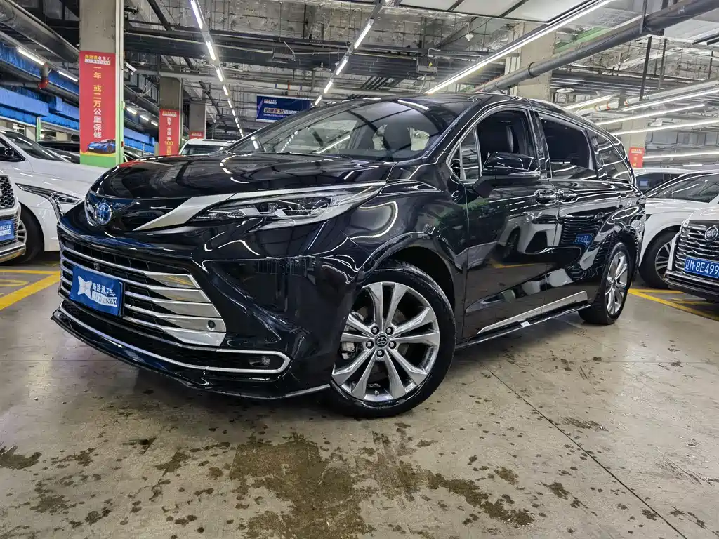 Toyota Sienna 2023