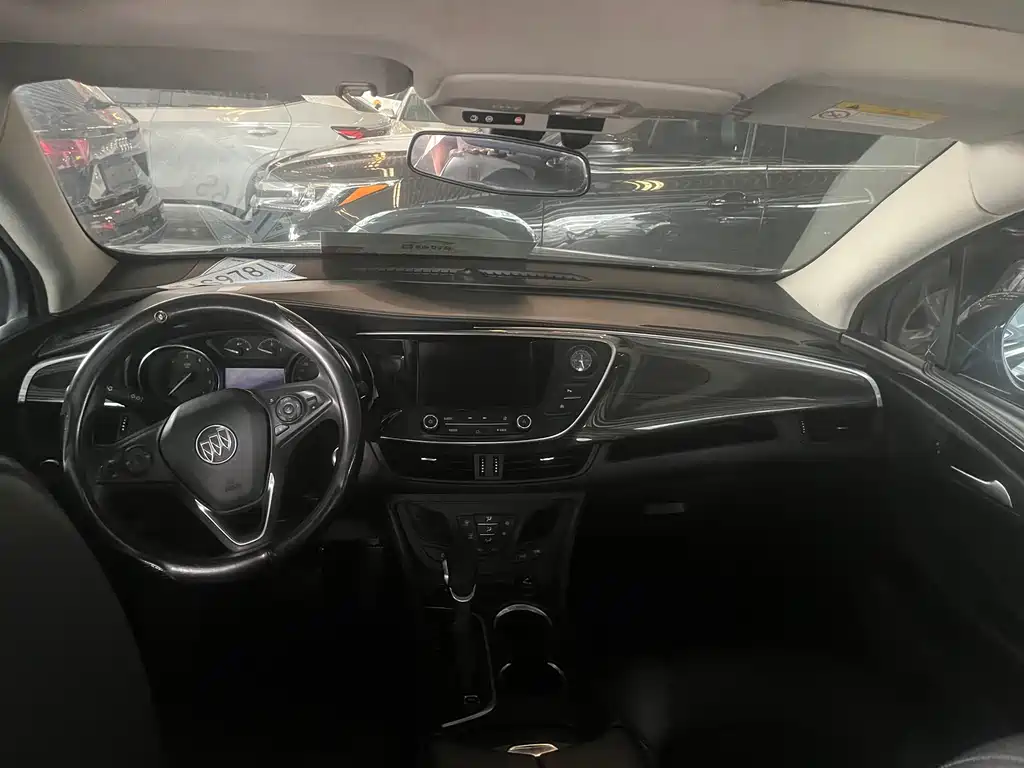 Buick Envision Plus — миниатюра 9