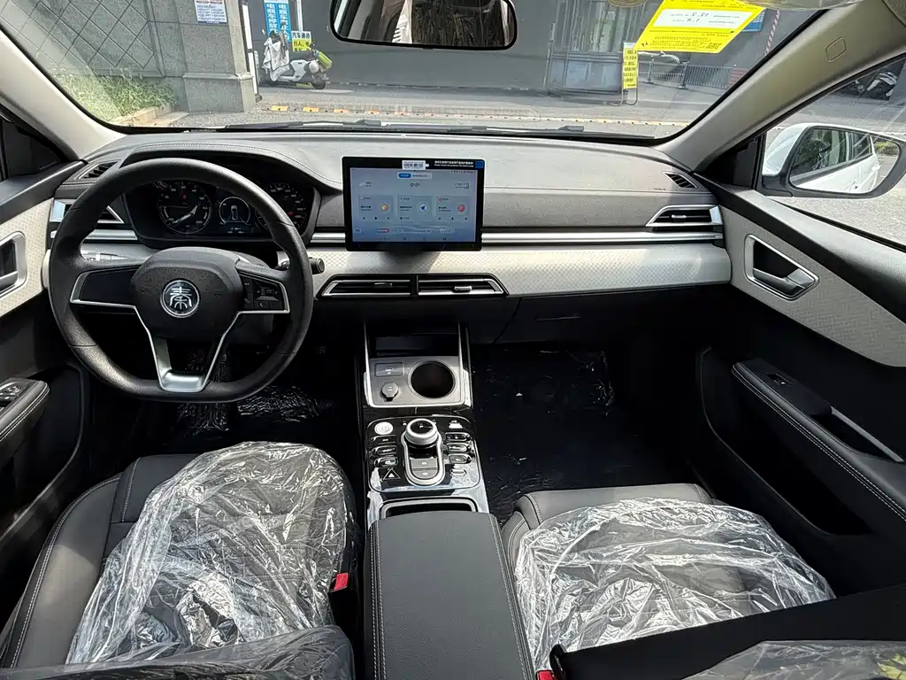 BYD Qin NEV — миниатюра 9