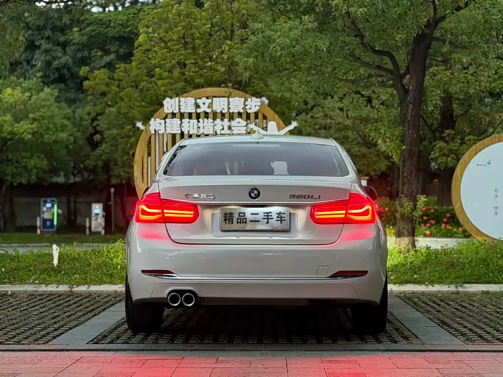 BMW 3 Series — миниатюра 18