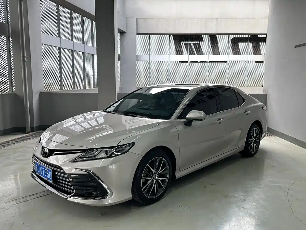 Toyota Camry 2021
