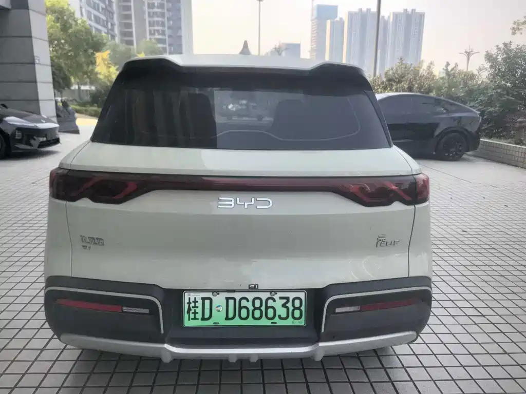 BYD Yuan UP — миниатюра 5