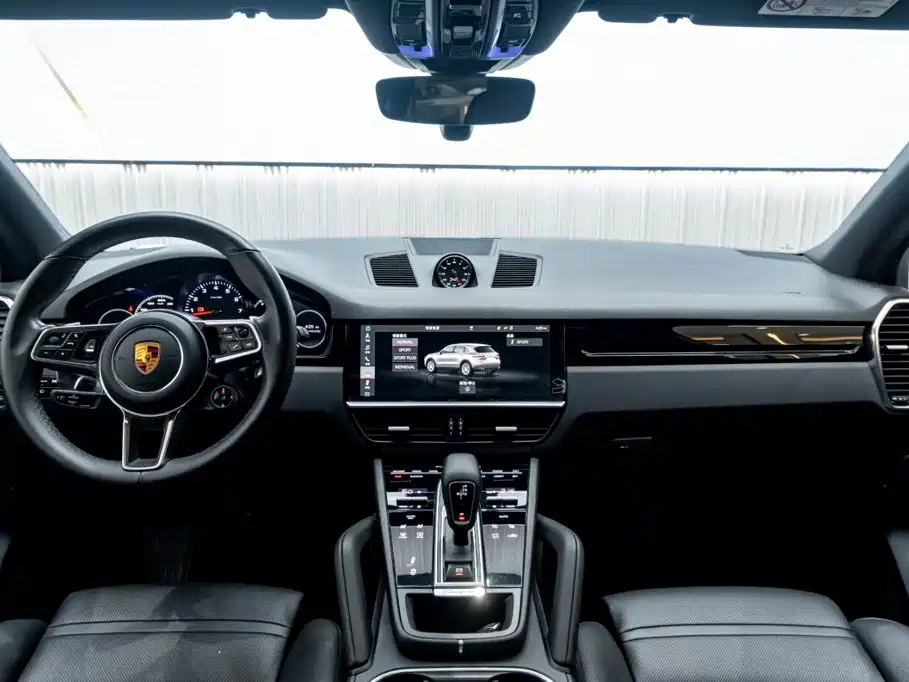 Porsche Cayenne — миниатюра 15